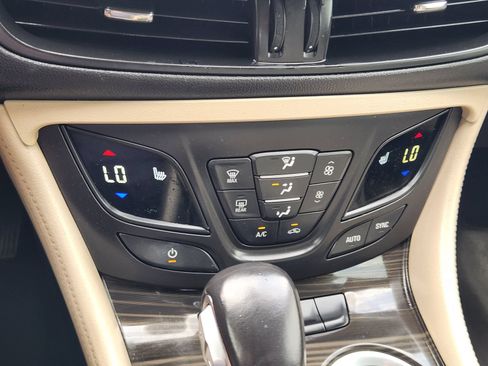 Used 2020 Buick Envision Preferred FWD image 20