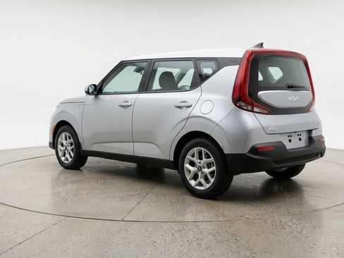 Used 2025 Kia Soul LX w/ LX Technology Package image 6