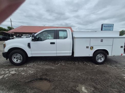 Used 2019 Ford F350 XL w/ Power Equipment Group RWD image 2