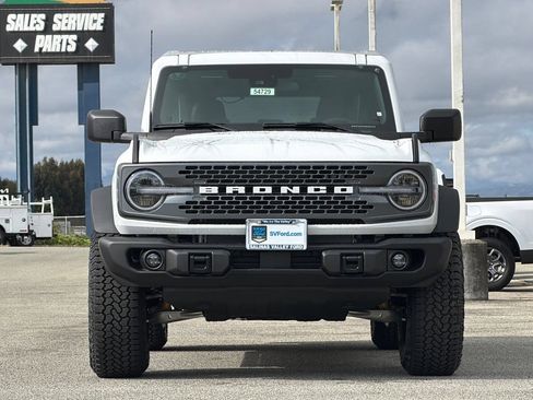 New 2026 Ford Bronco Badlands w/ Sasquatch Package AWD/4WD image 9