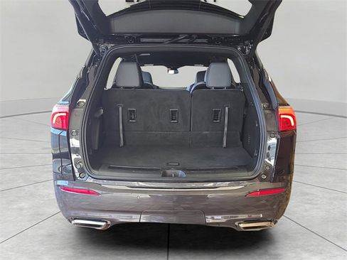 Used 2023 Buick Enclave Essence w/ LPO, Touring Package image 27