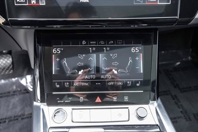 Used 2024 Audi Q8 e-tron Premium Plus AWD/4WD image 19