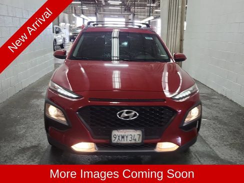 Used 2021 Hyundai Kona SEL Plus FWD image 2