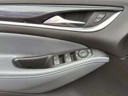 Used 2020 Buick Enclave Essence FWD image 23