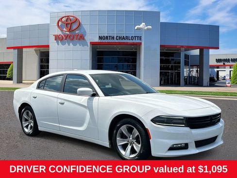 Used 2016 Dodge Charger SXT w/ Driver Confidence Group RWD image 1