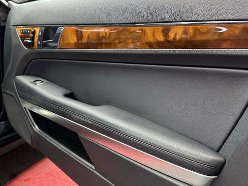 Used 2012 Mercedes-Benz E 350 4MATIC Coupe w/ Premium 2 Pkg image 28