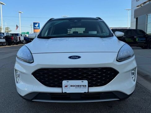 Used 2020 Ford Escape Titanium AWD/4WD image 39