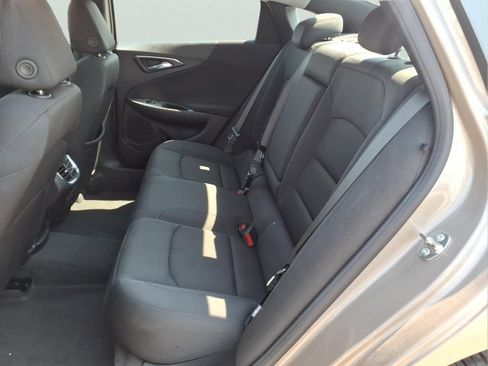 Used 2024 Chevrolet Malibu LT FWD image 18
