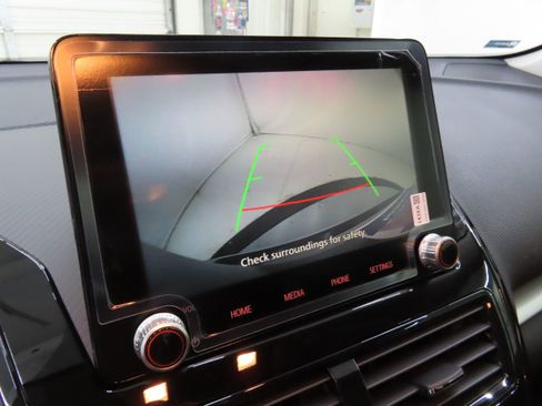 New 2025 Mitsubishi Eclipse Cross LE image 17