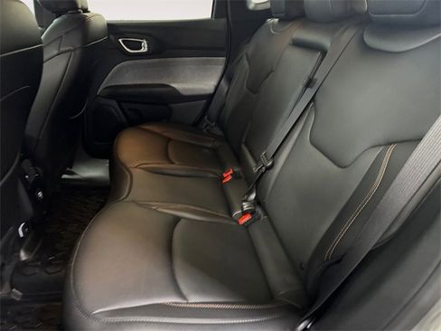 Used 2023 Jeep Compass Latitude image 21