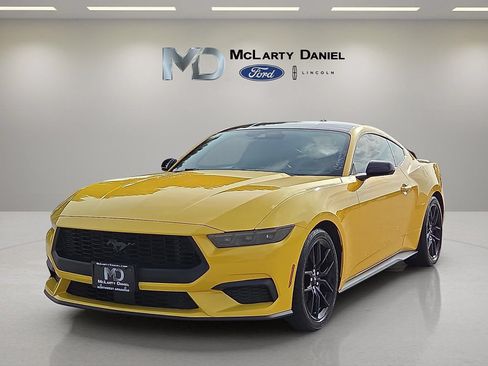 Certified 2024 Ford Mustang Coupe RWD image 4