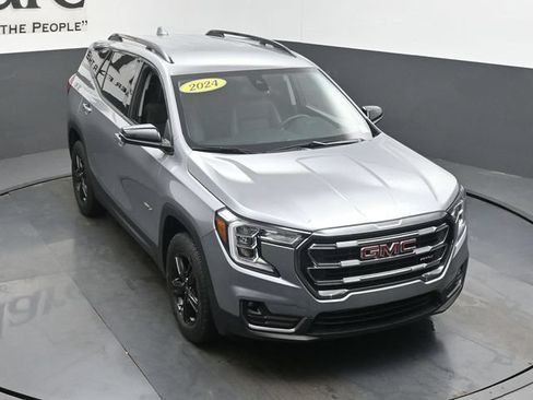 Used 2024 GMC Terrain AT4 AWD/4WD image 48