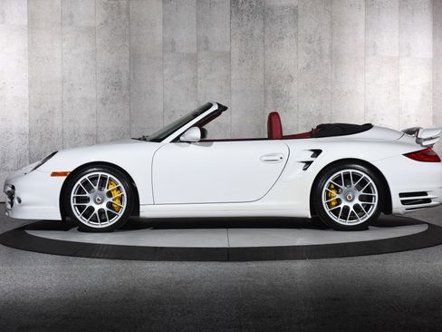 Used 2012 Porsche 911 Turbo S AWD/4WD image 25
