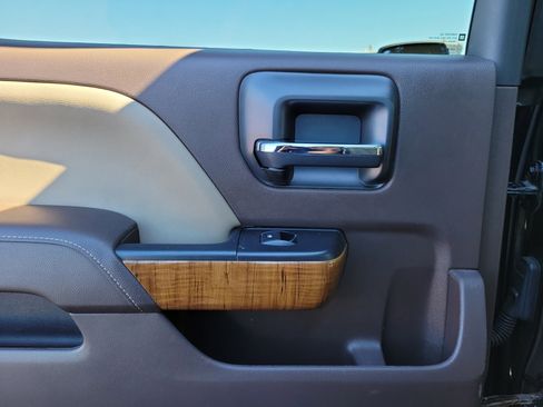 Used 2017 GMC Sierra 1500 SLT w/ SLT Premium Package image 12