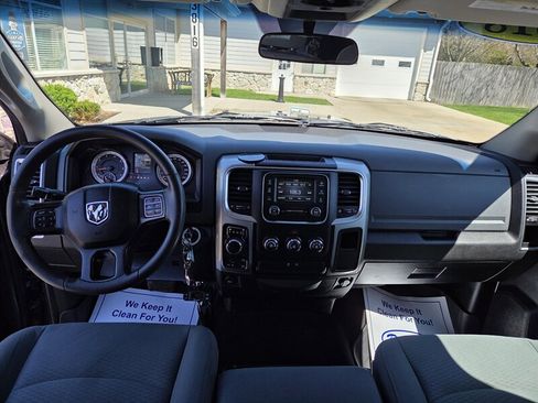 Used 2018 RAM 1500 Classic SLT image 12