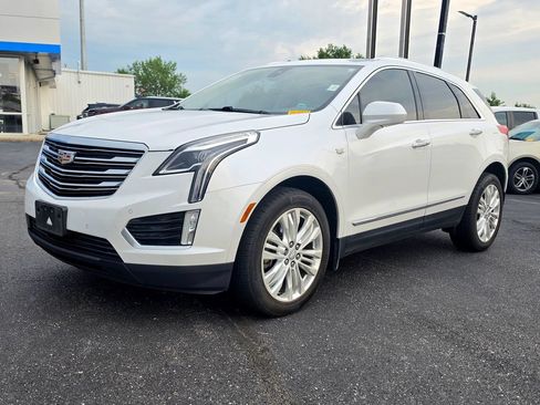 Used 2018 Cadillac XT5 Premium Luxury AWD/4WD image 2