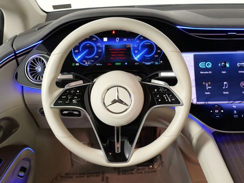 Used 2023 Mercedes-Benz EQS 580 4MATIC Sedan image 46