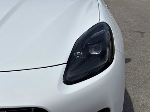 Used 2023 Maserati Grecale Modena image 11