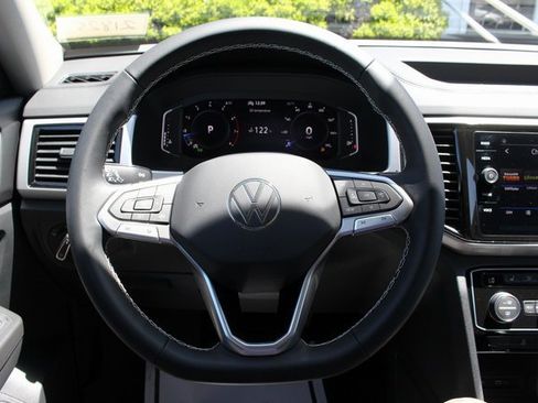 Used 2023 Volkswagen Atlas SE image 17