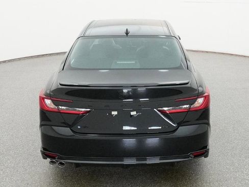 New 2026 Toyota Camry Hybrid FWD image 9