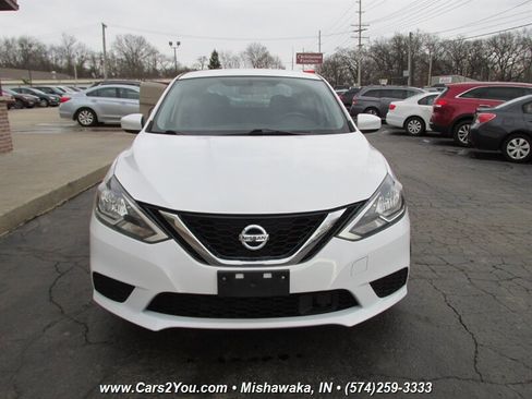 Used 2018 Nissan Sentra SV image 2