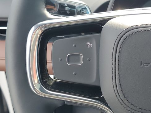 New 2026 Lincoln Nautilus Reserve image 17