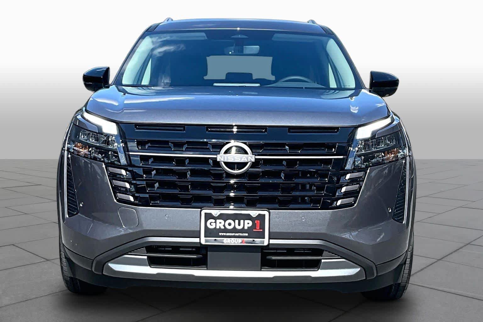 New 2026 Nissan Pathfinder SL FWD image 3