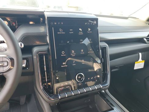 New 2026 GMC Yukon AT4 w/ AT4 Premium Plus Package image 17