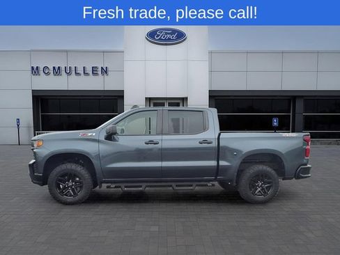 Used 2021 Chevrolet Silverado 1500 Custom Trail Boss AWD/4WD image 2