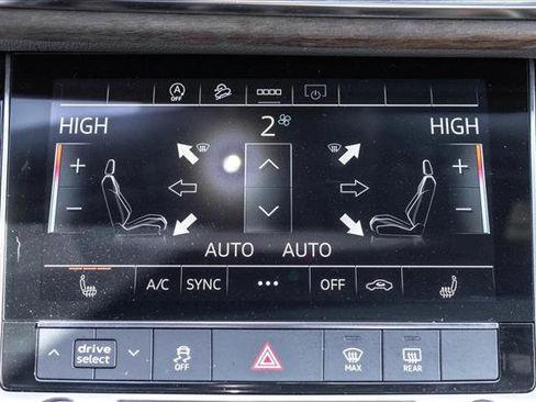 Used 2025 Audi Q7 3.0T Premium Plus image 19