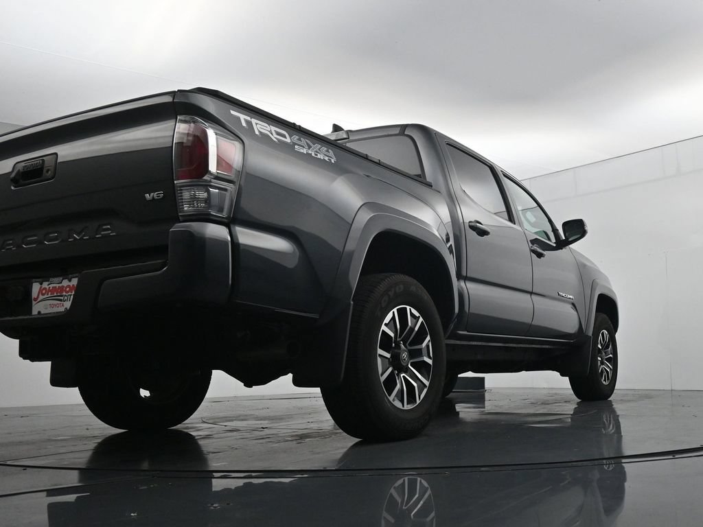 Used 2023 Toyota Tacoma TRD Sport AWD/4WD image 33
