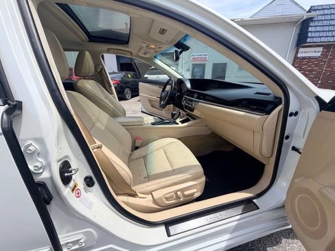 Used 2014 Lexus ES 350 w/ Luxury Package FWD image 54