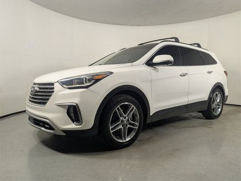 Used 2017 Hyundai Santa Fe SE Ultimate w/ SE Ultimate Tech Package 03 image 3