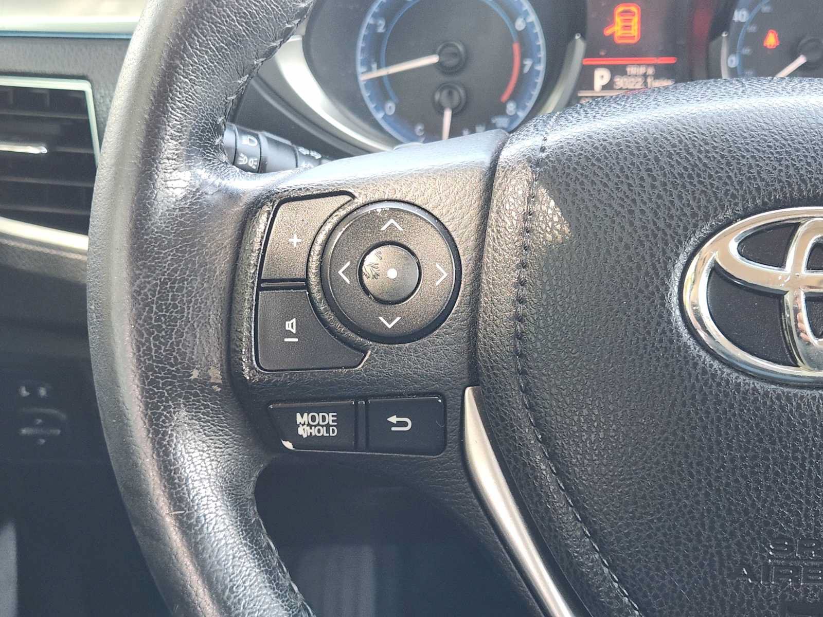 Used 2015 Toyota Corolla S FWD image 26