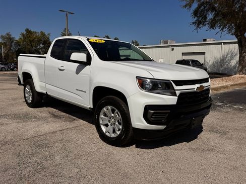 Used 2022 Chevrolet Colorado LT w/ Fleet Safety Package image 11