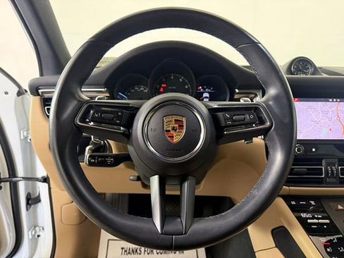 Used 2024 Porsche Macan Base image 37