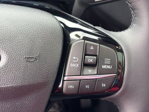 Used 2025 Ford Escape Platinum image 18