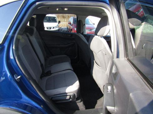 Used 2022 Ford Escape SE image 23