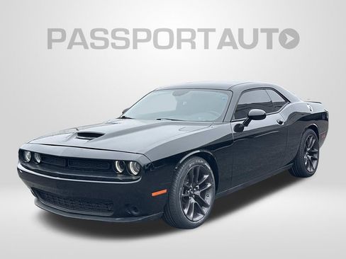 Used 2023 Dodge Challenger GT RWD image 1