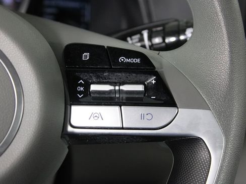 Certified 2022 Hyundai Elantra SEL image 25