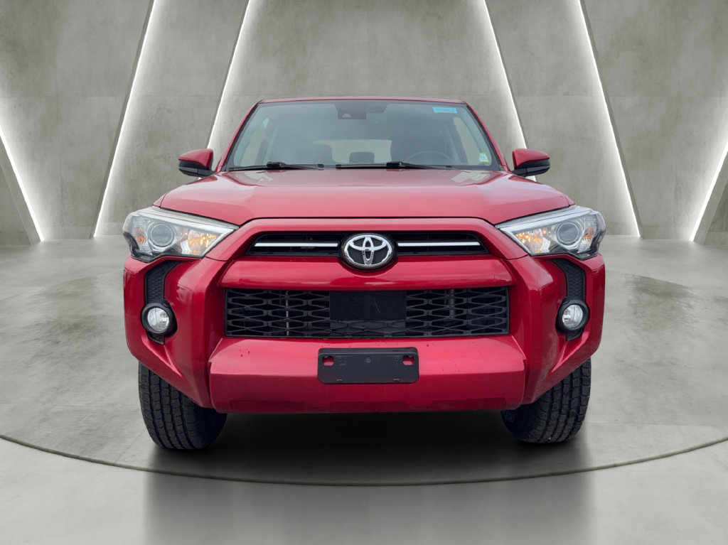Used 2020 Toyota 4Runner SR5 AWD/4WD image 2
