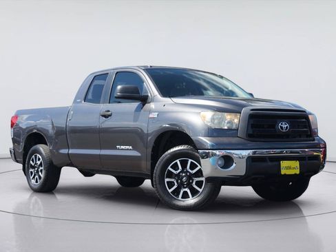Used 2013 Toyota Tundra 2WD Double Cab w/ SR5 Pkg image 2