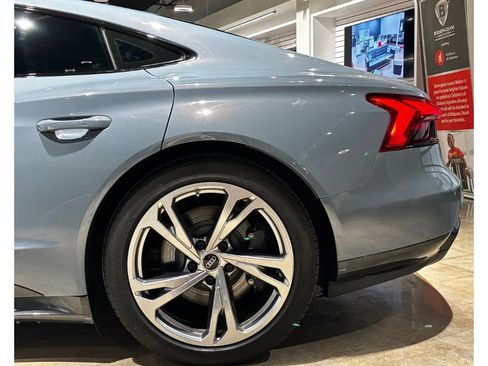 Used 2023 Audi e-tron GT Premium Plus image 11