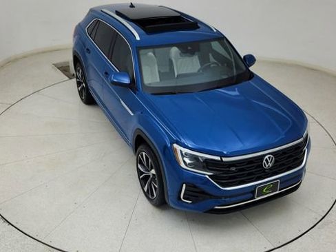 Used 2025 Volkswagen Atlas Cross Sport SEL Premium R-Line AWD/4WD image 76