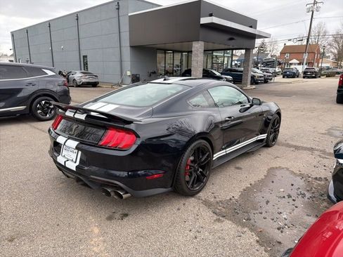 Used 2021 Ford Mustang Shelby GT500 w/ Technology Package image 6