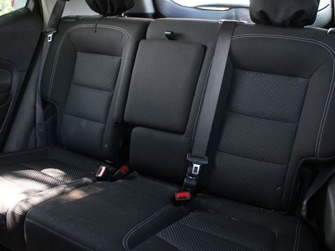 Used 2022 GMC Terrain SLE w/ Driver Convenience Package AWD/4WD image 17