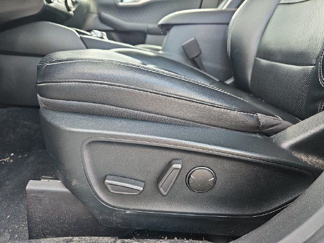 Used 2020 Ford Escape SE Sport FWD image 12