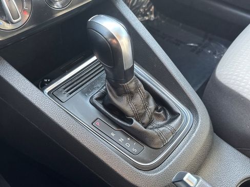 Used 2017 Volkswagen Jetta S image 24