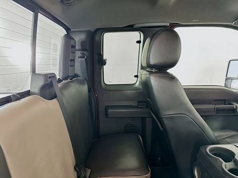 Used 2015 Ford F250 Lariat w/ Chrome Package image 27