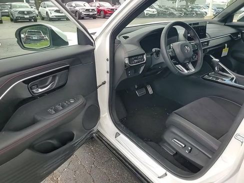 Used 2025 Acura ADX A-Spec image 13